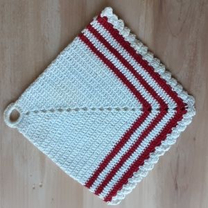 Vintage Crochet Hot Pad White Red Stripes Collectible Kitchen